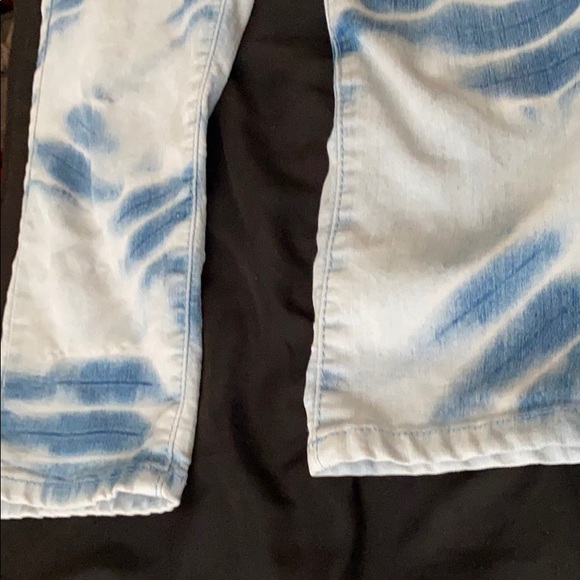 Jeans - Picture 3 of 4